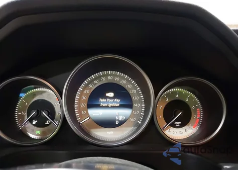 2015 Mercedes-Benz E 350 4Matic z USA, uszkodzony, nr VIN WDDHF8JB7FB135625